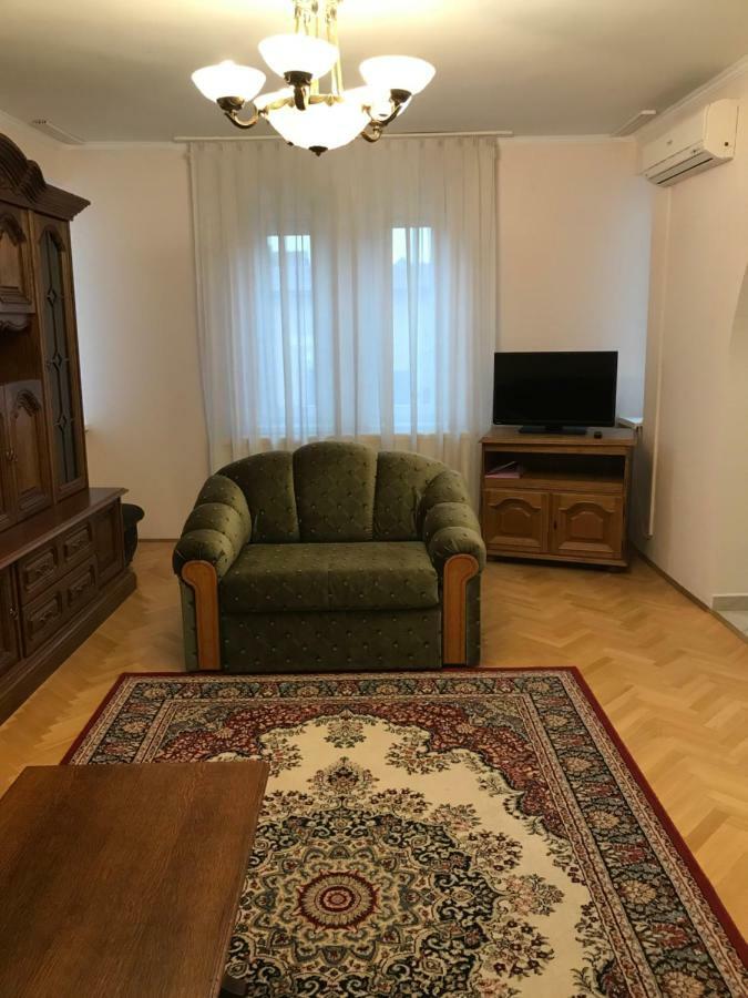 Gabor Pal 1 Apartman 2 Szoba Dunafoldvar Eksteriør bilde